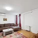 Aldars Urban Grand Suite No.15 * Munique