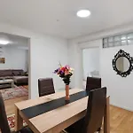 Aldars Urban Grand Suite No.15 *